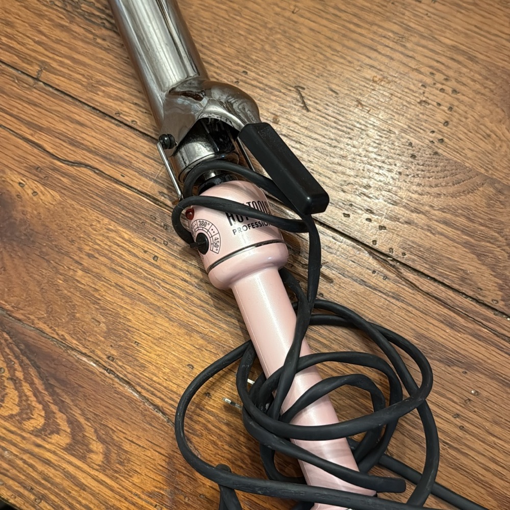 Hot Tools Pink Curling Iron